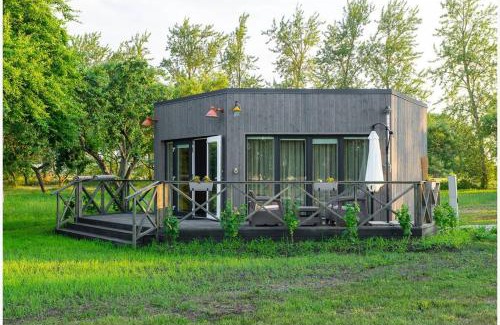Zemgale House | Guest house Lilac in apple tree park