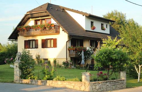 Korana House | Guest House Ljubo & Ana