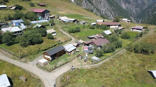 Omalo House | Guest House Nazo