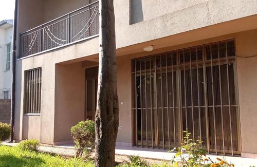 Bole Villa | Guest House three bed rooms with green area