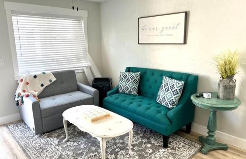 Idaho Falls Apartment | Guest Suites 1996 #4- Relaxing 1 bedroom 1 bath Suite