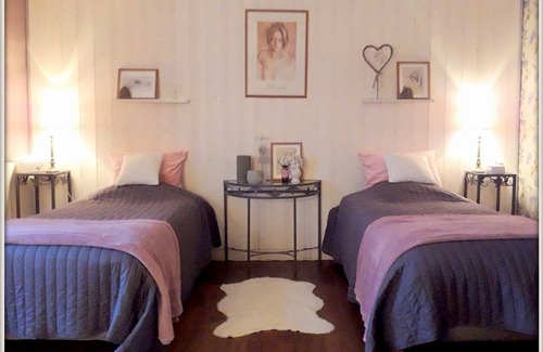 Plonevez-Porzay Bed & Breakfast | guesthouse in a rural air .