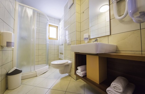 Praprotna Polica House | Guesthouse Vodnik