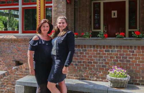 Emmen House | Guesthouse Villa Emmen