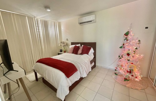 Bouvet Island House | Guesthouse with pool, pool table and BBQ! Near beaches, rivers and lakes.