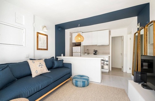 Parede Apartment | GuestReady - Blue Straw in the heart of Parede