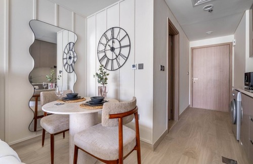 Nad Al Sheba Apartment | GuestReady - Downtown Dubai luxurious living