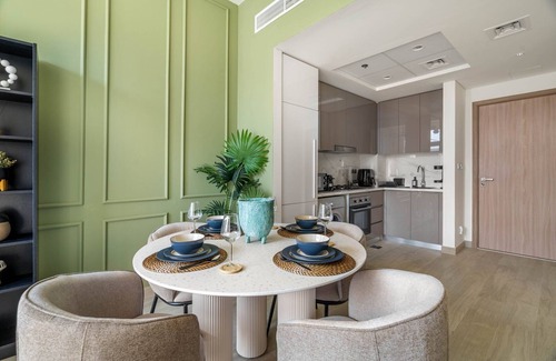 Nad Al Sheba Apartment | GuestReady - Elegant living in Dubai