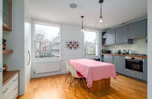 Latchmere Apartment | GuestReady - Family-Friendly Flat in Battersea