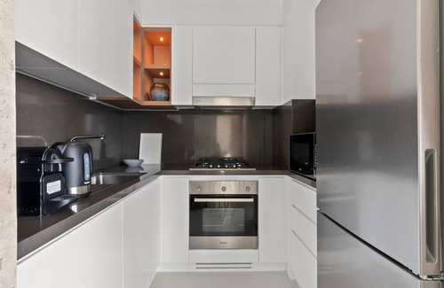 Dubai Marina Apartment | GuestReady - High-floor luxury with infinity pool