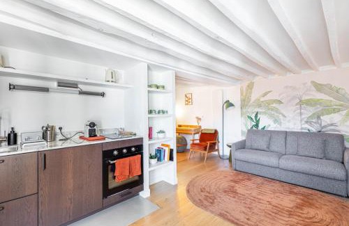 9th Arrondissement Apartment | GuestReady - Modern comfort near Palais Garnier