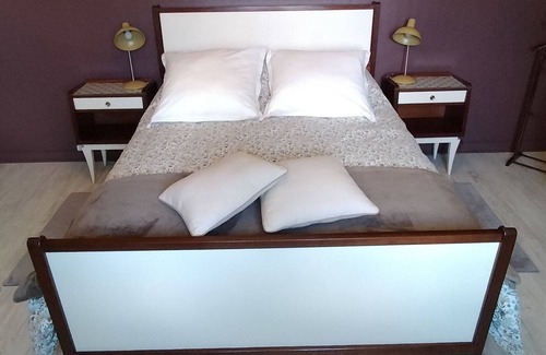 Montmotier Bed & Breakfast | Guestroom Montmotier, 2 bedrooms, 5 persons