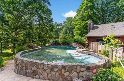 Guilford House | Guilford Carriage House at Granite Lodge!