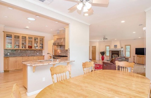 College City House | Guinda's Finest Nature Get-Away!