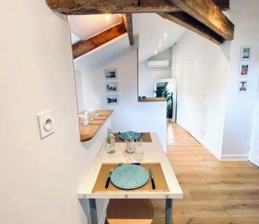 Quartier du Port Apartment | Guisol 17 Attic cocon Port de Nice