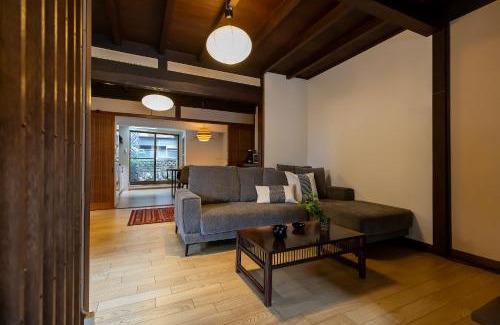 Hachiman-cho House | Gujo BASE