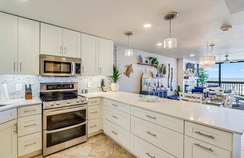 Port Aransas Condo | Gulf Shores 203 Gorgeous 2nd Floor Beachfront View Private Balcony