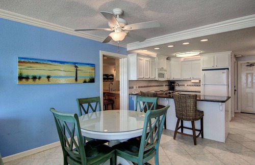 Corpus Christi Condo | Gulfstream Condos Double Unit | 2 Adjoining Beachfront Top-Floor Units