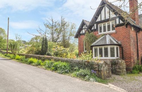 Longnor House | Gun End Cottage