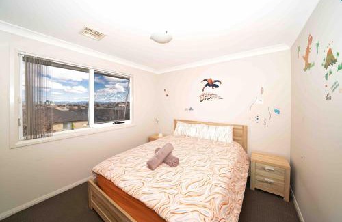 Bonner House | Gungahlin 4 bed room townhouse