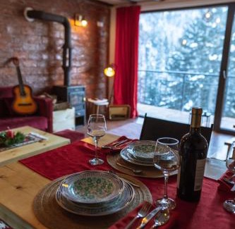 Pejë Hotel | Guri i Kuq Hotel & Vila