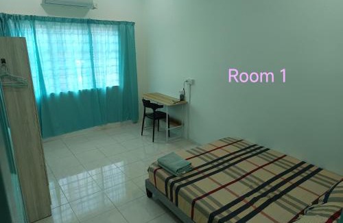 Sitiawan Villa | Gurney Jaya 1 民宿