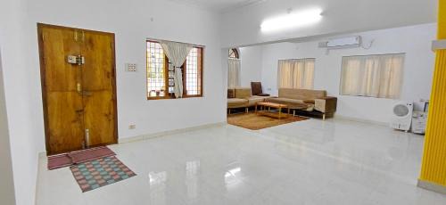 Kuppaayil House | Guruvayur Agraharam Homestay