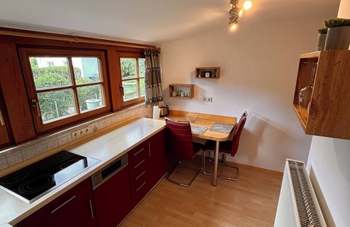 Kelheim Apartment | Gut ausgestattete Ferienwohnung mit überdachtem Balkon