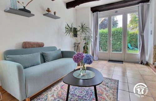 Saint-Barthelemy House | Gwenlo