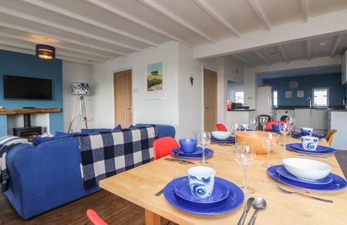 Trenance House | GWILLEN, pet friendly, with open fire in Newquay