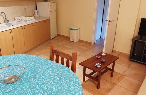Mavrovouni House | Gythio Seaside Villa Dimitrios- Apartment