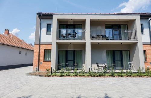 Gyula Apartment | Gyulai Várpark Apartman 2