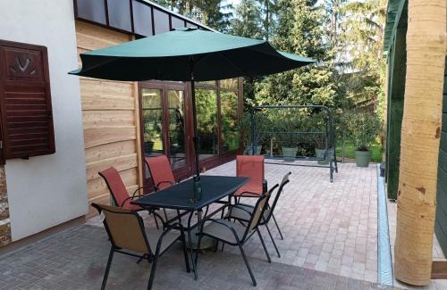 Kisgyon House | Hétházpuszta Erdészlak