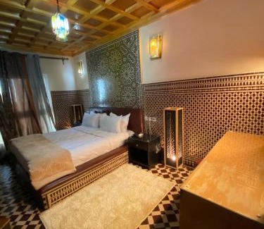 Taza Hotel | Hôtel-Café-Restaurant Pyramides,