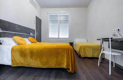 Surgeres Hotel | Hôtel de la Gare