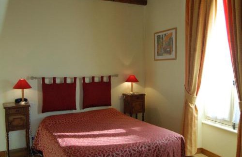 Aulnay Hotel | Hôtel du Donjon