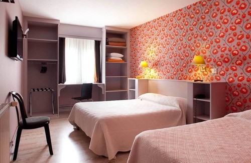 Verneuil-sur-Avre Hotel | HÔTEL DU SAUMON