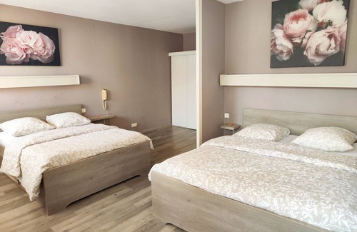 Nogaro Hotel | Hôtel Restaurant Le Commerce