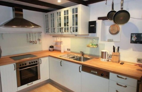 Lommersdorf House | Höppches house rental - 2-bed cottage "Höppches"