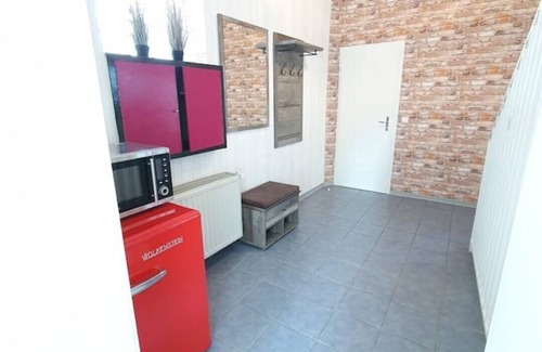 Swisttal Apartment | Hübsches Zimmer mit Eigenem Bad und Kochecke, Gute Verkehrsanbindung