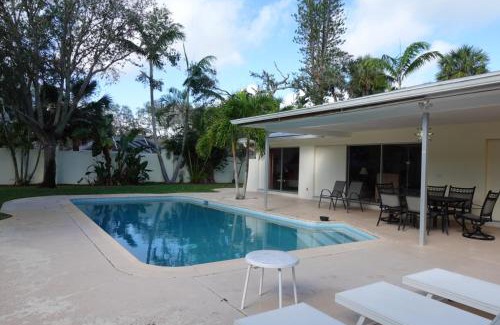 Central Beach House | H-1 746 Fiddlewood Rd Vero Beach Florida