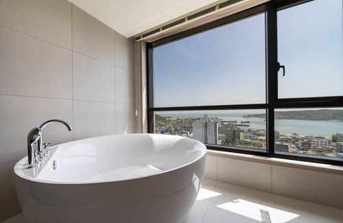 Ilgwang Hotel | H AVENUE HOTEL GIJANG ILGWANG