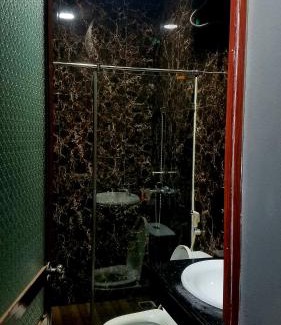 Ha Giang House | Ha Giang Creekside Lodging and Tours