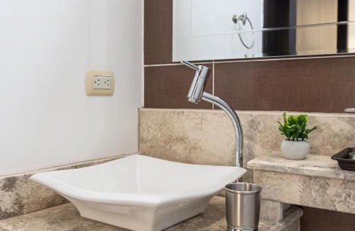 Samborondon House | Habitación Privada en Samborondón