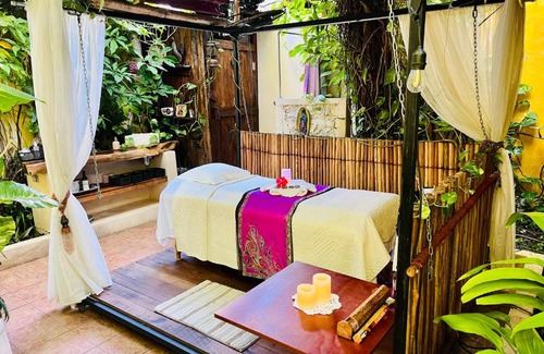 Colonia Maravilla Bed & Breakfast | Hacienda Boutique B&B and Spa Solo Adultos