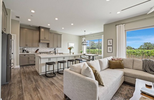 Acampo House | Hacienda Estates : Maldonado- One of four new homes set in scenic vineyards
