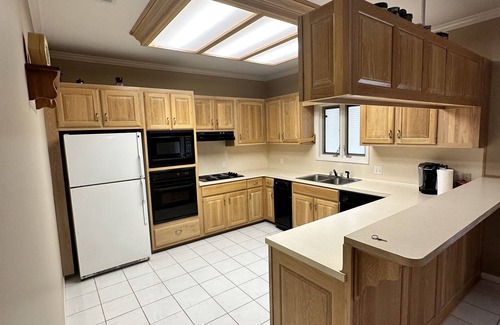 George West House | Hacienda Hideaway in the Heart of Town