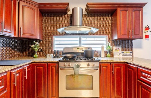 Pugnado Afuera Ski Chalet | Hacienda M&B · Perfect for Groups, with Pool and Spacious Patio
