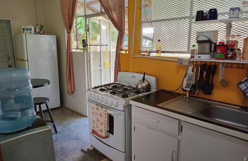 Armenia House | Hacienda Tropical Guest House