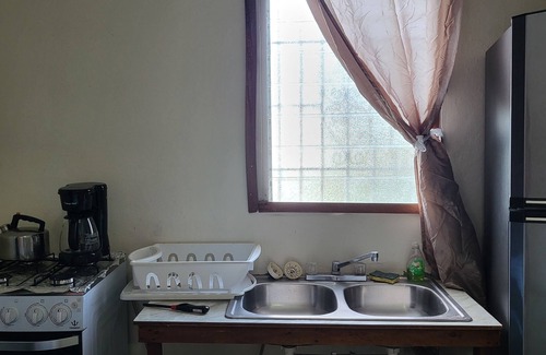 Armenia House | Hacienda Tropical Guest House